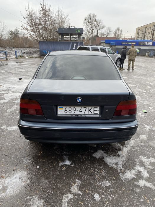 Бмв  е39.