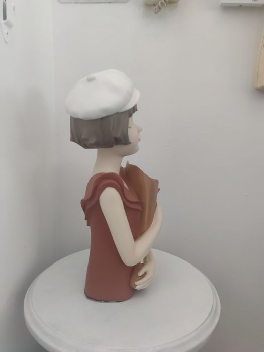 Jarra figura de menina muito charmosa 34 cm