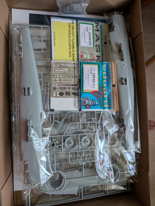Model HK B-25J z dodatkami 1/48