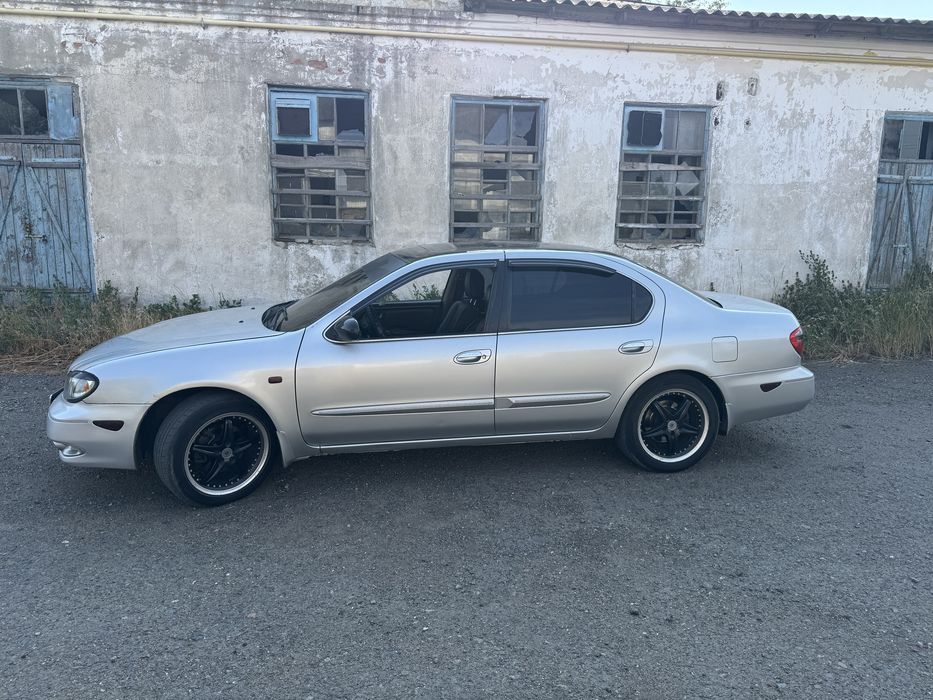 Nissan Maxima A33 3.0