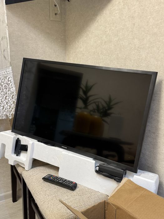 Телевизор samsung n4000 (32)