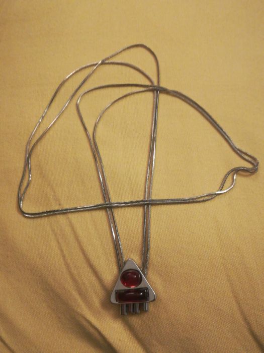 Colar Parfois e outros (preço de conjunto; vendo em separado).