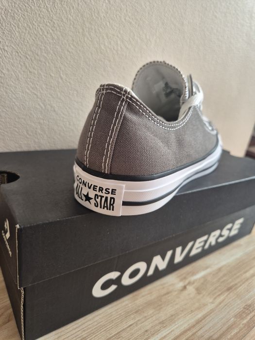 Szare trampki Converse