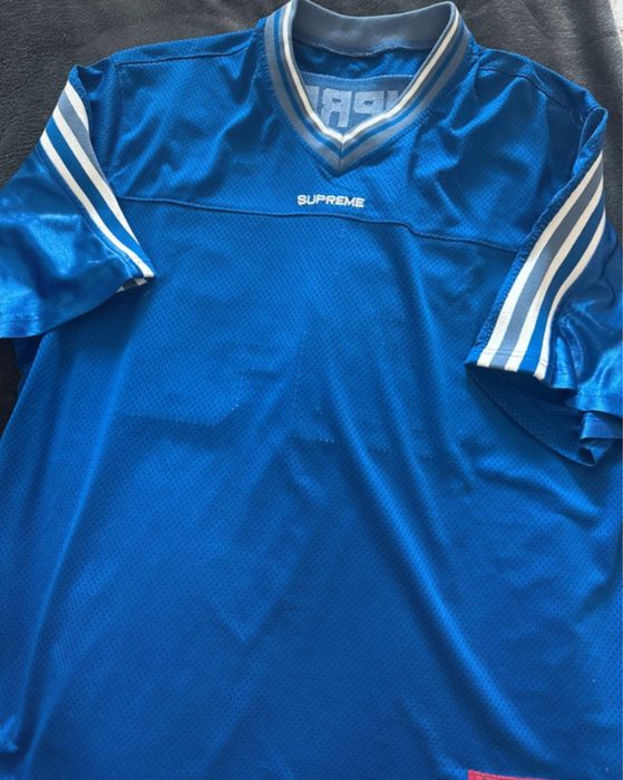 Niebieska koszulka supreme