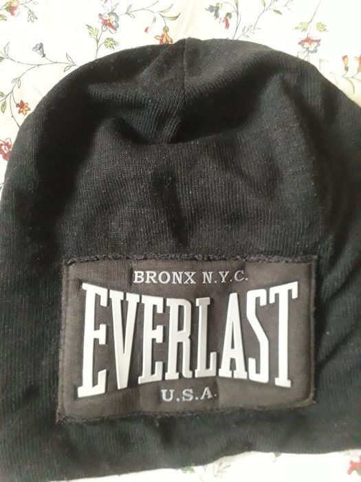 Шапка флісова оригінал.EVERLAST BRONX N.Y.C. USA