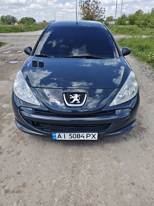 Продається Пежо 206+