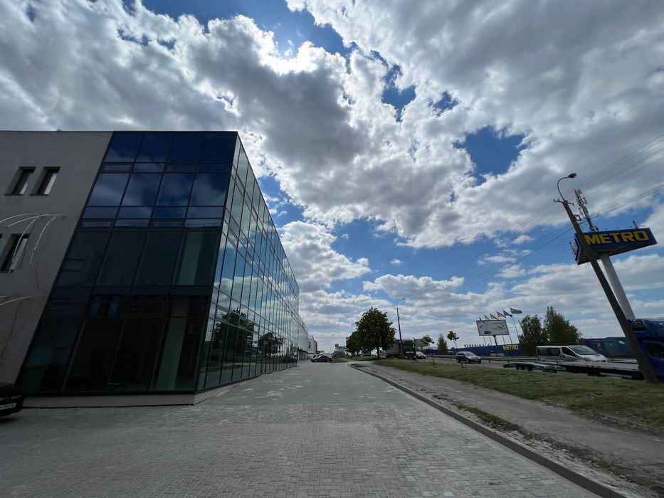 Оренда приміщень в бізнес-центрі “Рівненський» навпроти ЕПІЦЕНТРУ