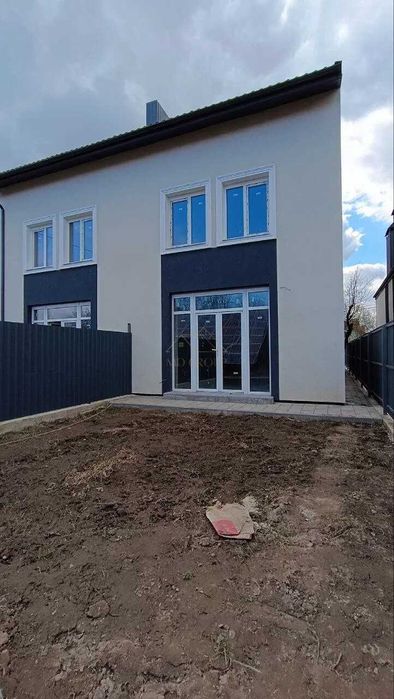 Продаж просторого дуплекса в чудовій локації міста