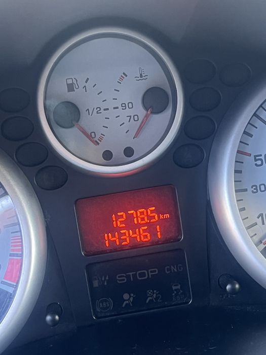 Peugeot 206+ 1.1gasolina