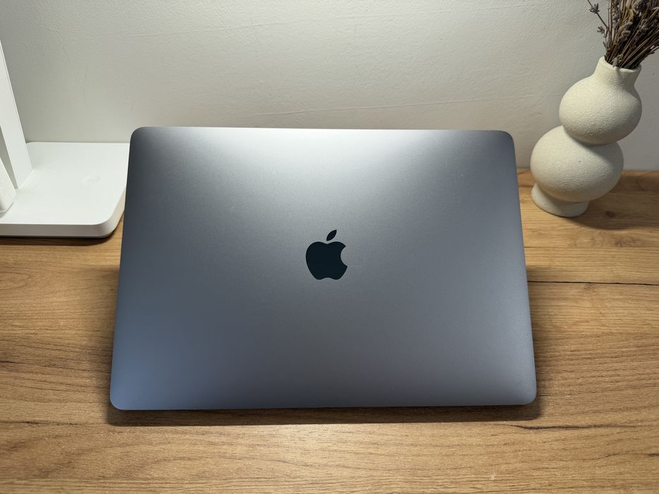 MacBook Pro 13 2020 Intel i7 32Gb RAM 512Gb SSD