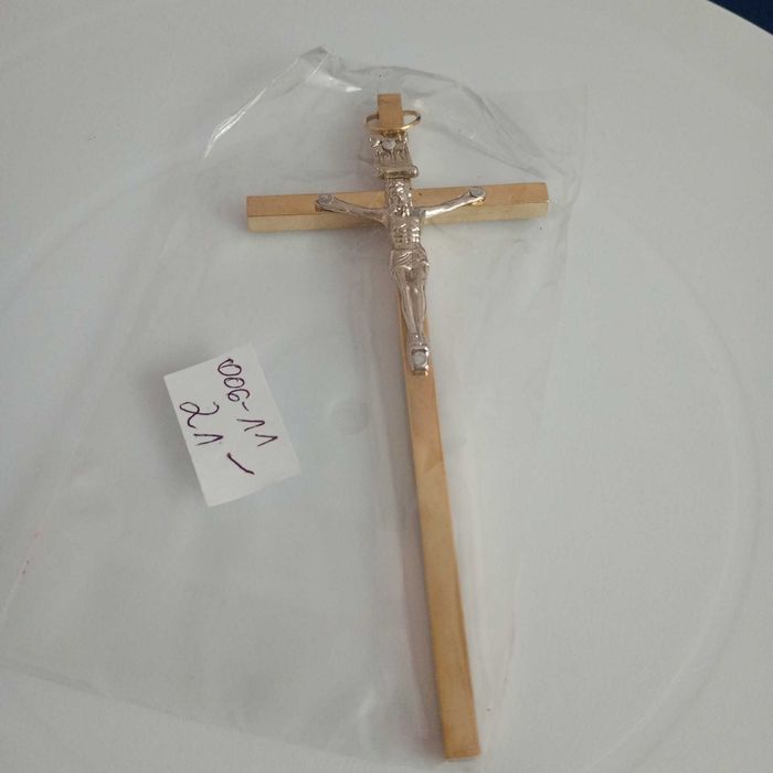 KRZYŻ metalowy -chromowany srebrny- złoty na ścianę -13 cm.