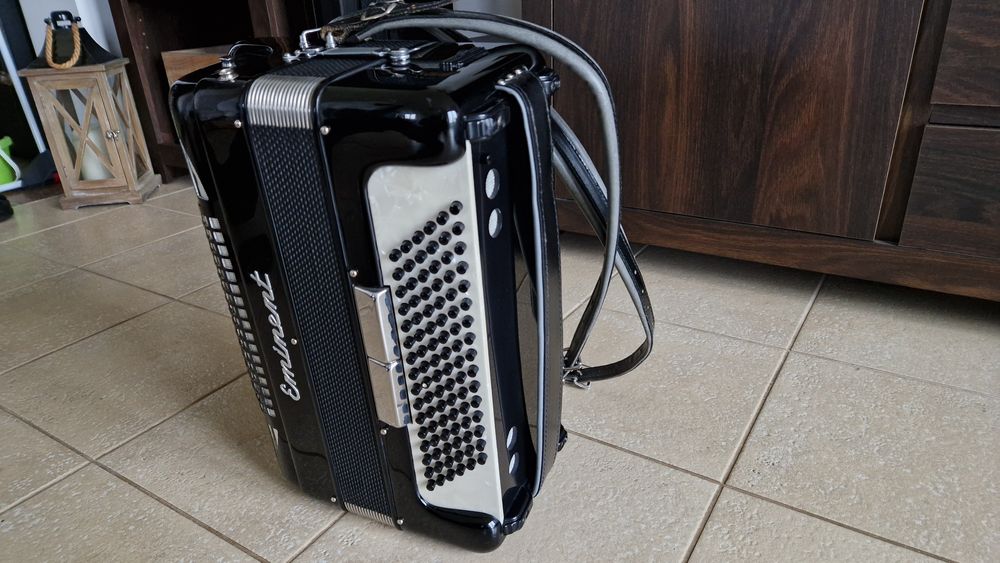 Akordeon Excelsior 96 basów guzikowy