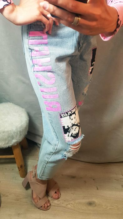 Spodnie jeans dżins naszywki mom fit jasne  S