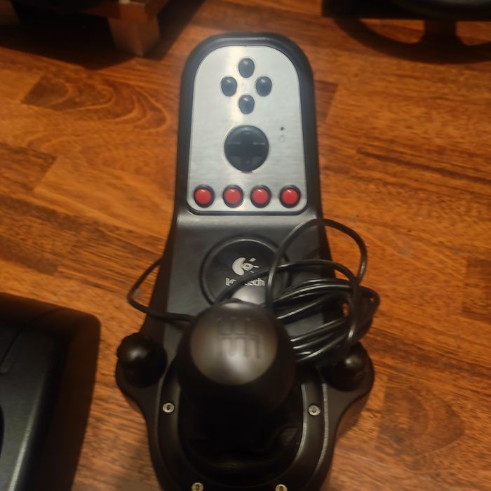 Kierownica Logitech G27