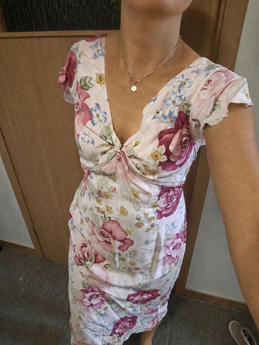100% jedwab sukienka jedwabna w kwiaty 38/40 M/L Na jedwabnej podszewce