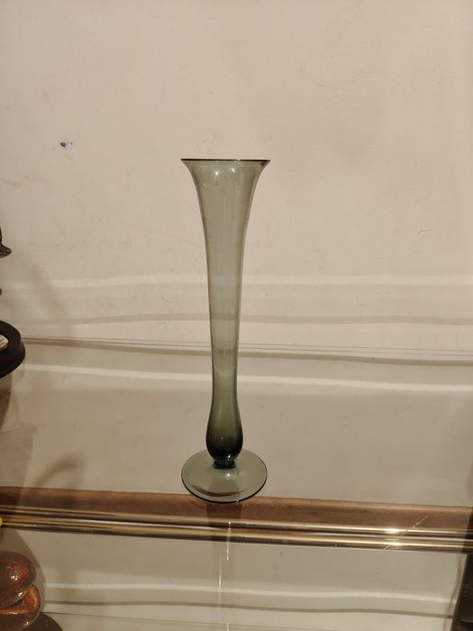 Wazon flakon z dymnego szkła lata 70