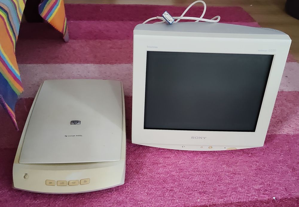 Monitor Sony e Scanner Hp438129115414538240