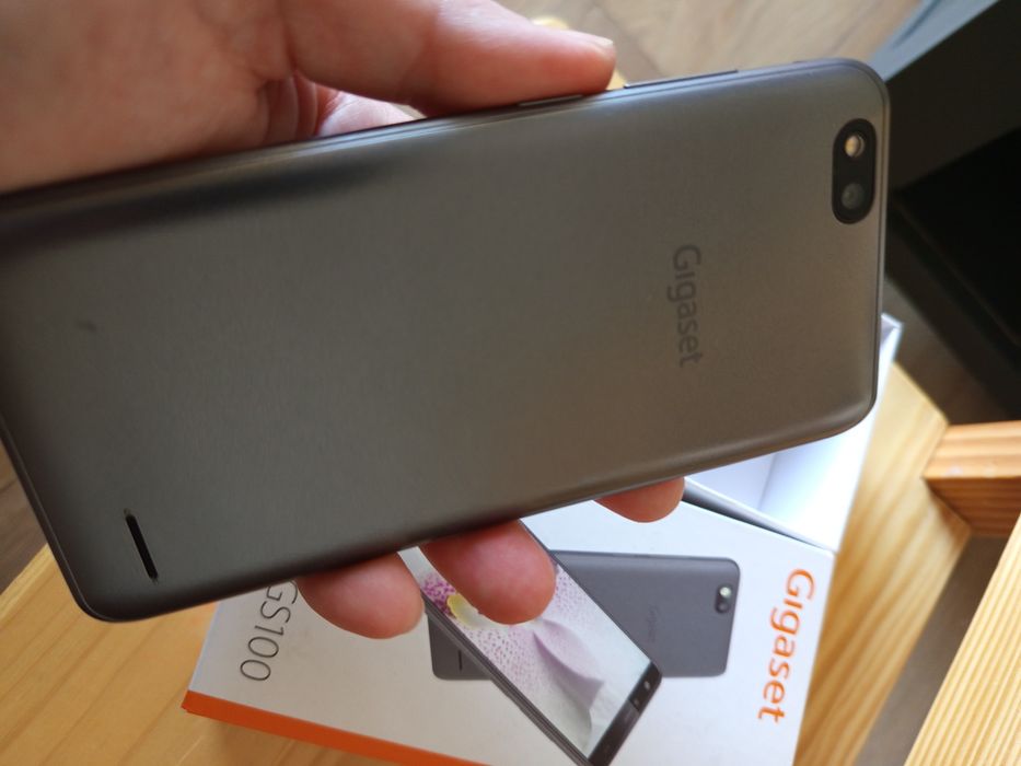 Smartfon Gigaset GS100