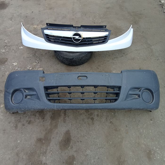 Бампер Opel Vivaro Решітка Renault Traffic 06- Віваро Трафік