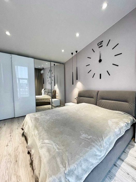 Продам пентхаус з РЕМОНТОМ. 3 кімнати. Газ. 2 ТЕРАСИ. ЖК На Прорізній