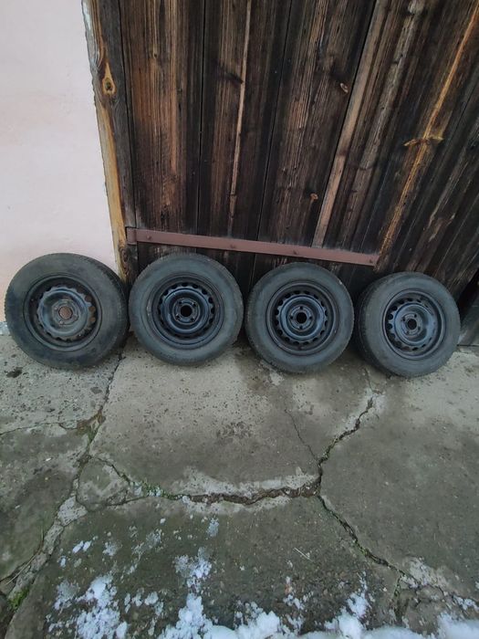 Felgi stalowe 175/70/R13 z oponami