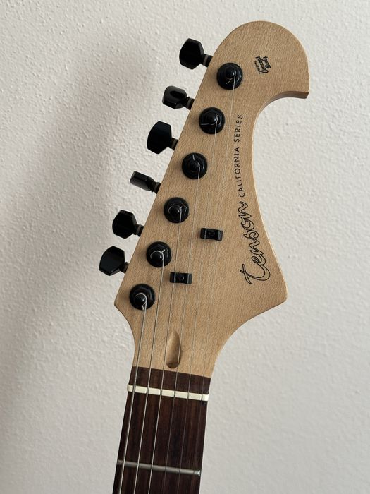 Tenson Stratocaster - California Series + кейс