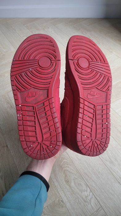 Buty Nike Air Jordan 1 Retro Red Suede 332550-603, roz. 42.5