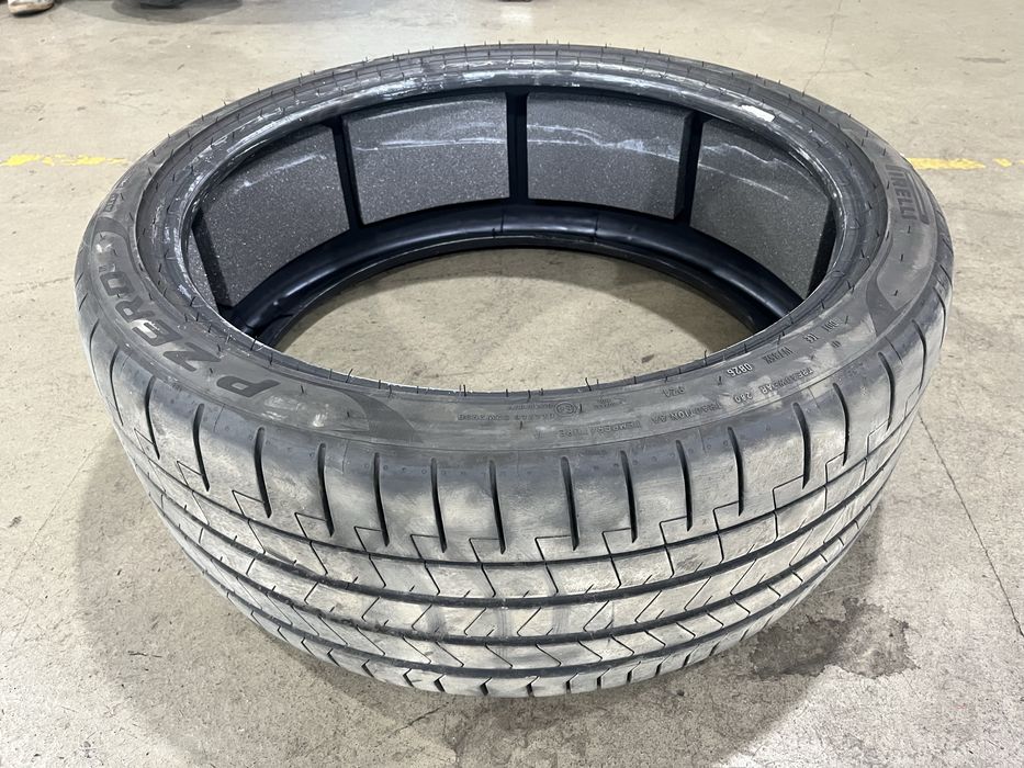 2 Pneus Pirelli Pzero 285/35r23