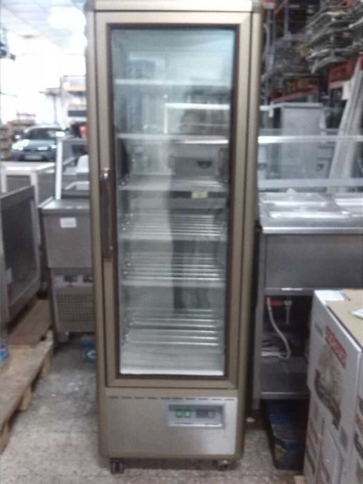 Equipamento usado como novo para pastelaria, hotelaria