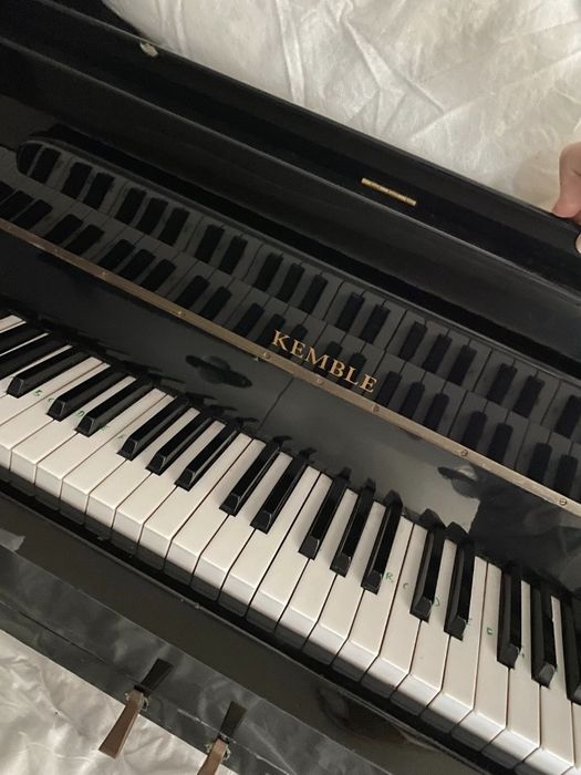 Piano Kemble 2 Pedais