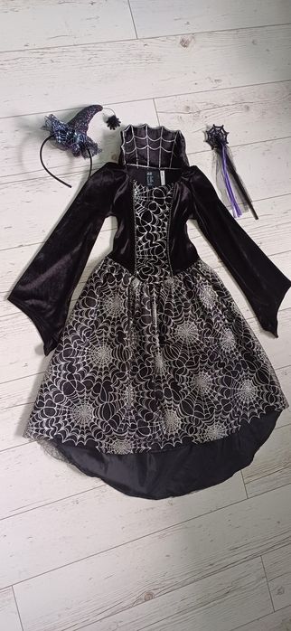 Strój królowej pająków r 128