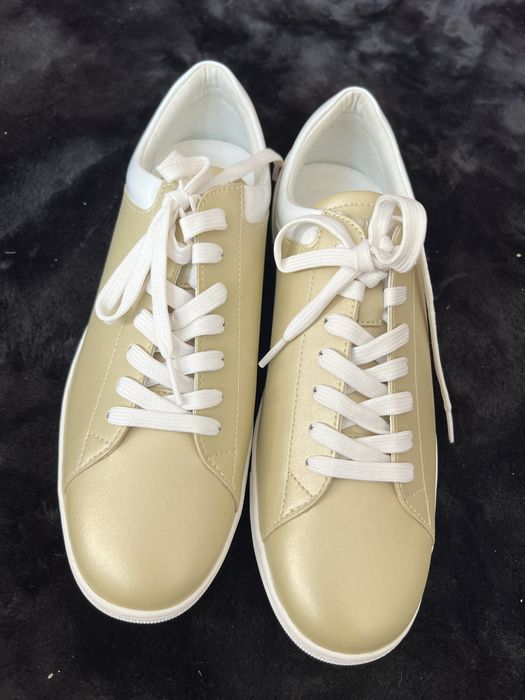 Sneakers buty Armani  41 z orginalnym kartonem  zloty z bialymi