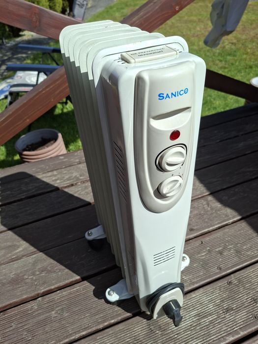 Grzejnik olejowy elektryczny 1500W