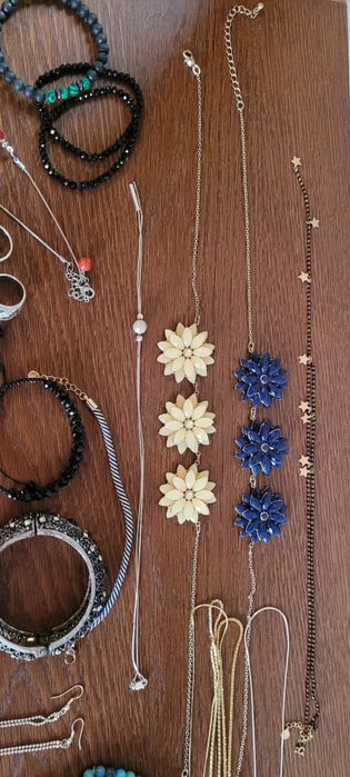 Biżuteria łańcuszek pierścionek kolczyki bransoletka złoto srebro