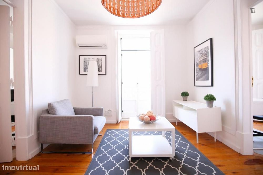 Quarto - localizado em Arroios Lisbon