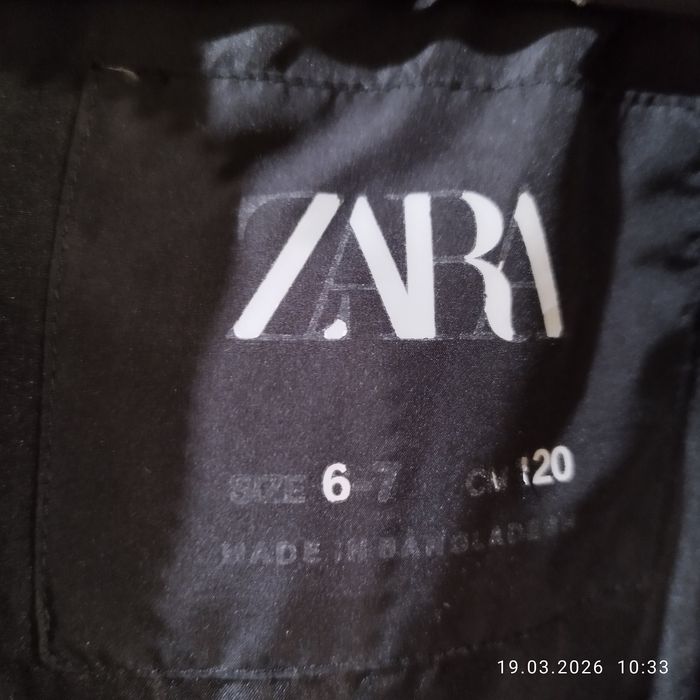 Куртка Zara на 5- 6 років 116-120см.