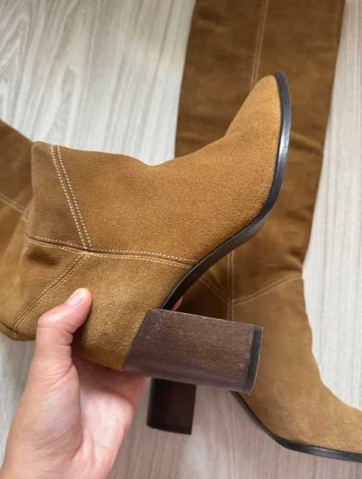 Brązowe beżowe skórzane kozaki buty botki na słupku Massimo Dutti