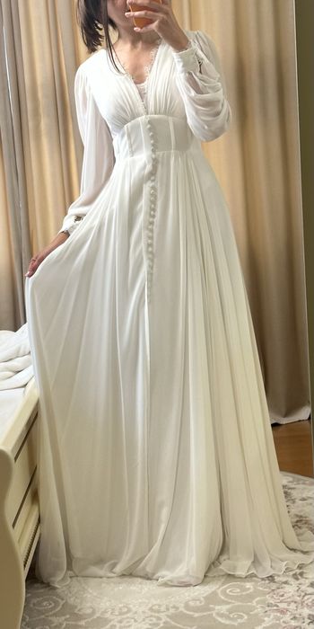 Продам нову весільну або вечірню сукну