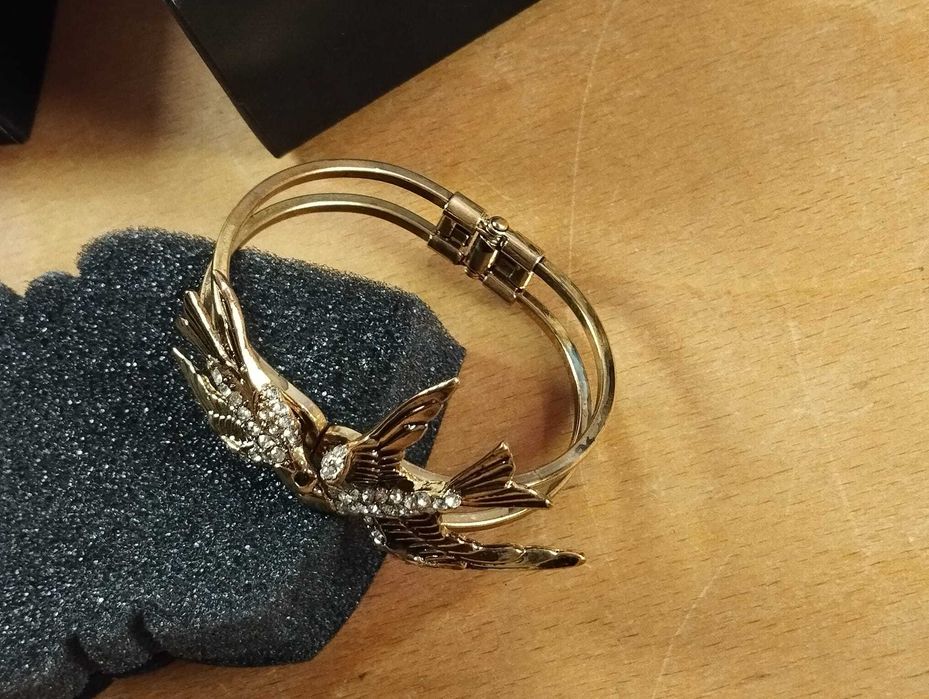 Pulseira Bracelete Andorinhas Douradas