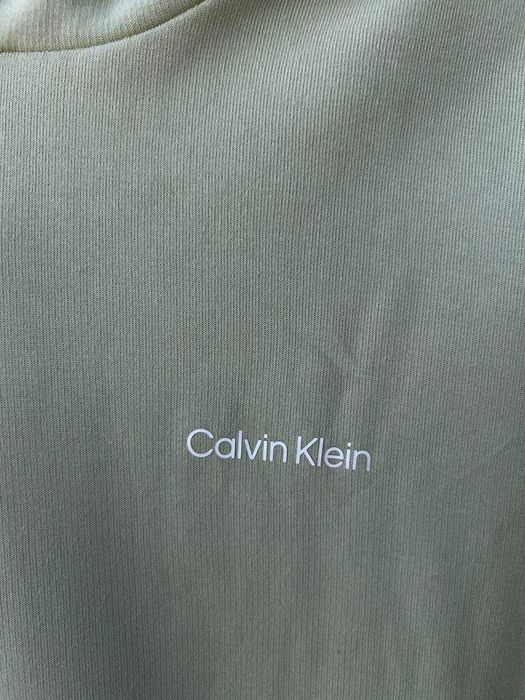 Олімпійка Calvin Klein
