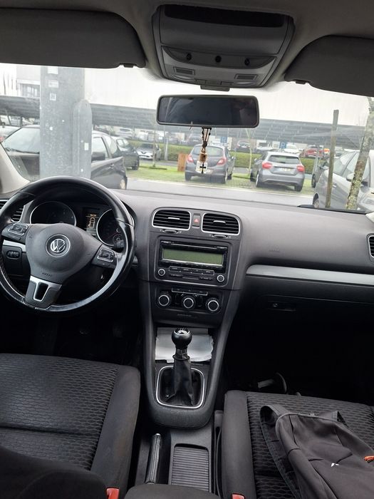Volkswagen Golf 1.6 TDI 105cv – 7.000€
