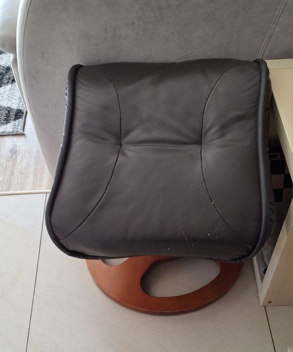 Podnóżek do biura pufa