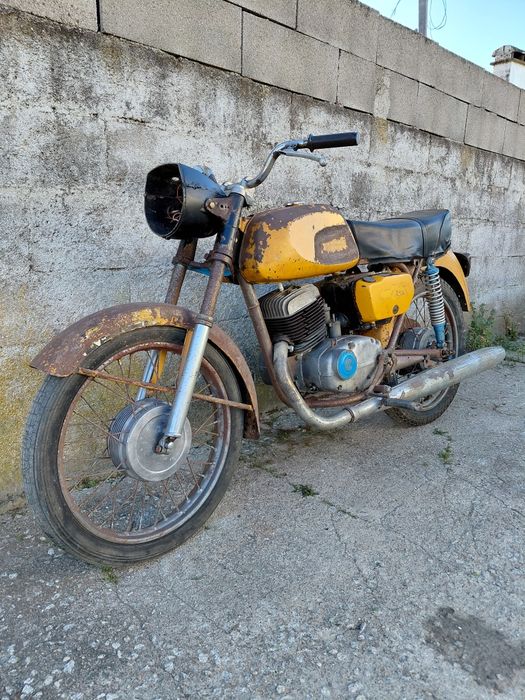 Moto Cz 175 anos 80