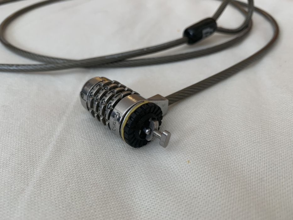 KENSINGTON - Cadeado computador com combinaçao