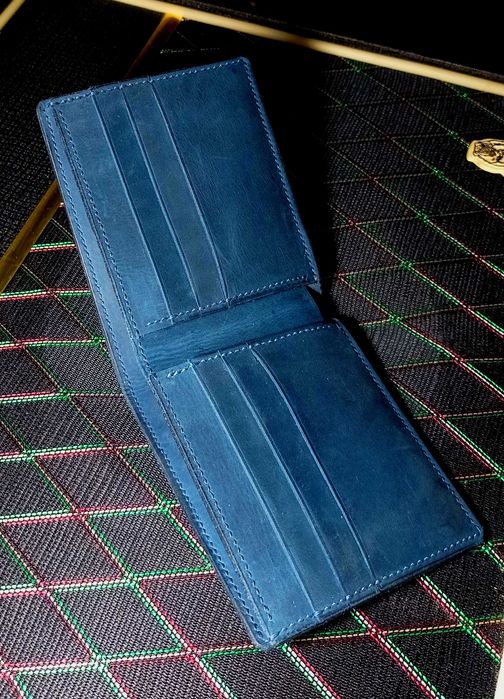 Синий классический кожаный кошелёк портмоне бумажник гаманець