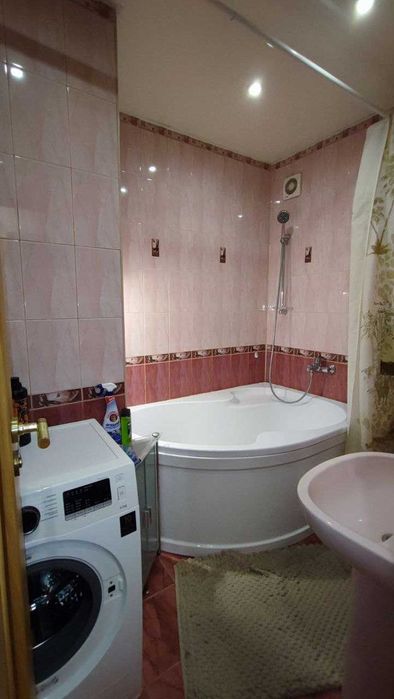 Продам 2к квартиру вул. Старокозацька, 2 (Центр)