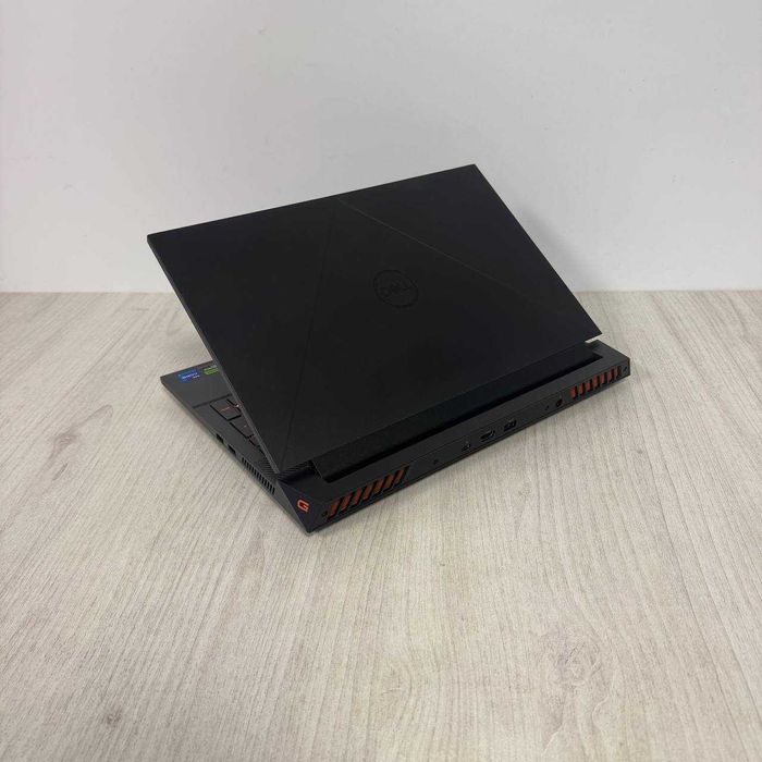 Dell G15 5530 165Hz i7-13650HX 16GB 512GB RTX 4060