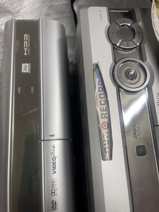 Dois gravadores DVD Philips