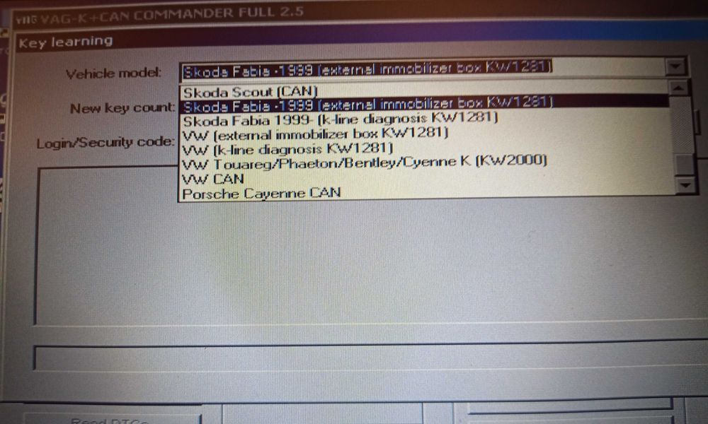 Diagnóstico automóvel OBDII multimarcas