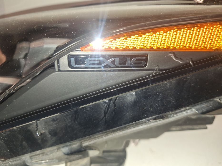 Farol esquerdo Lexus Nx